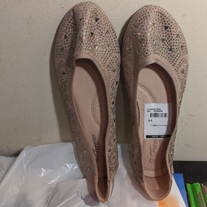 Forever Comfort Tan Nude Shiny Jewel Rhinestone Embellished Ballet Flats Slip On